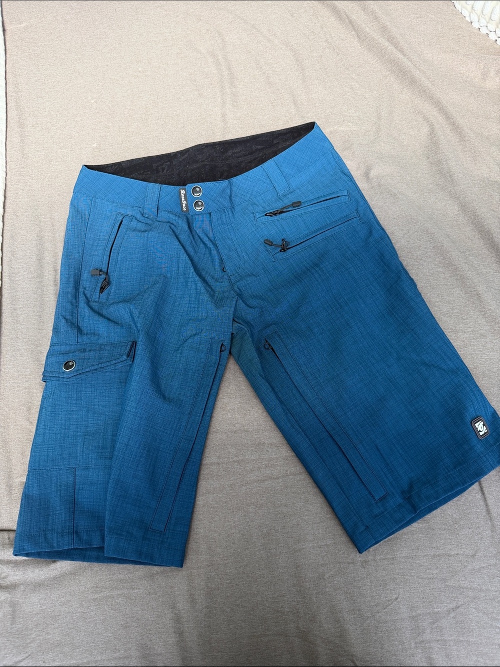 Women's Blue Technical Bike Shorts with Multi Pockets